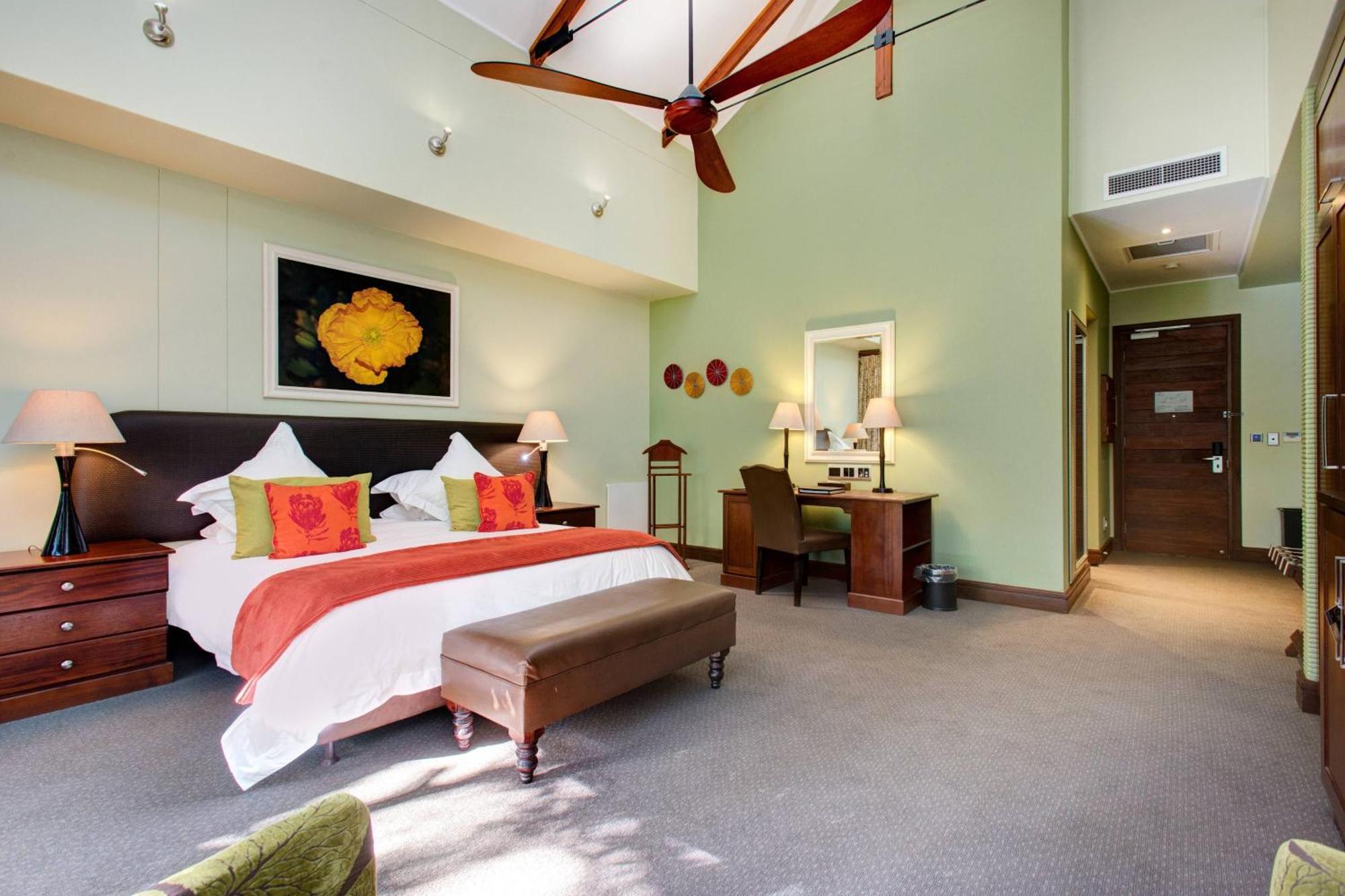 Irene Country Lodge, Autograph Collection Centurion Exterior foto A bedroom at the Taj Bengal