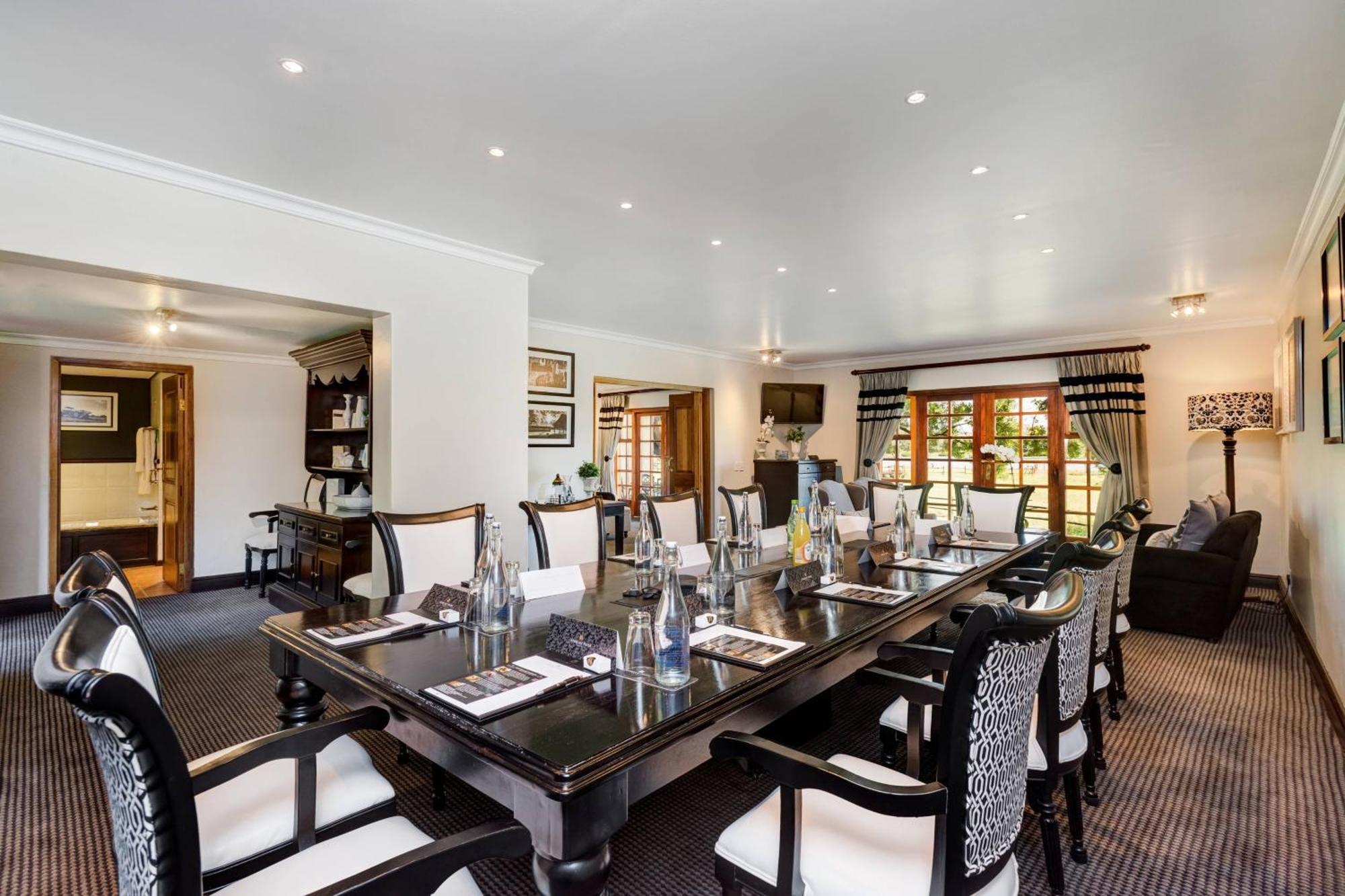 Irene Country Lodge, Autograph Collection Centurion Exterior foto The Boardroom at The Grove