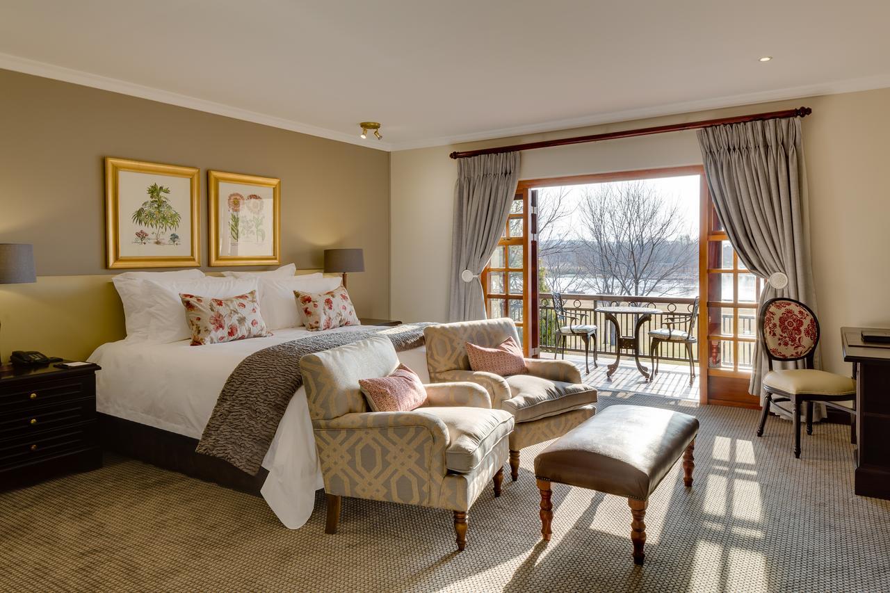 Irene Country Lodge, Autograph Collection Centurion Exterior foto A bedroom at the Oyster Box